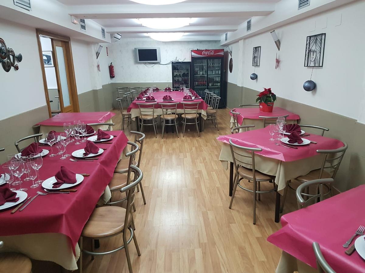 Hostal El Busto Teruel Exterior foto