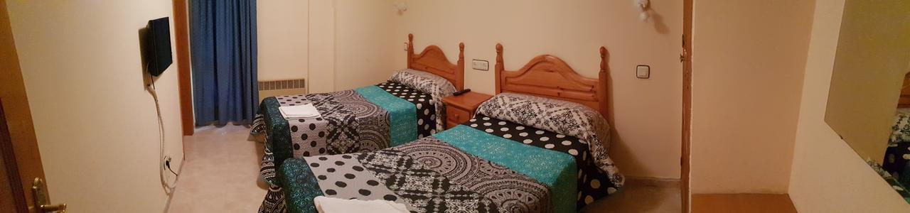 Hostal El Busto Teruel Exterior foto